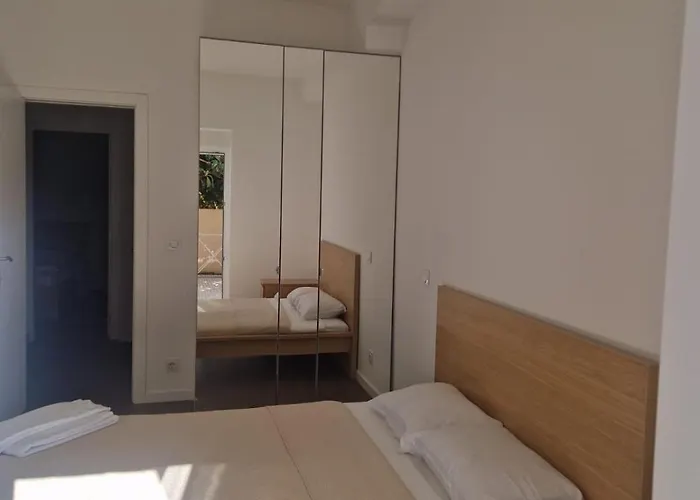 T2 - Apartment *